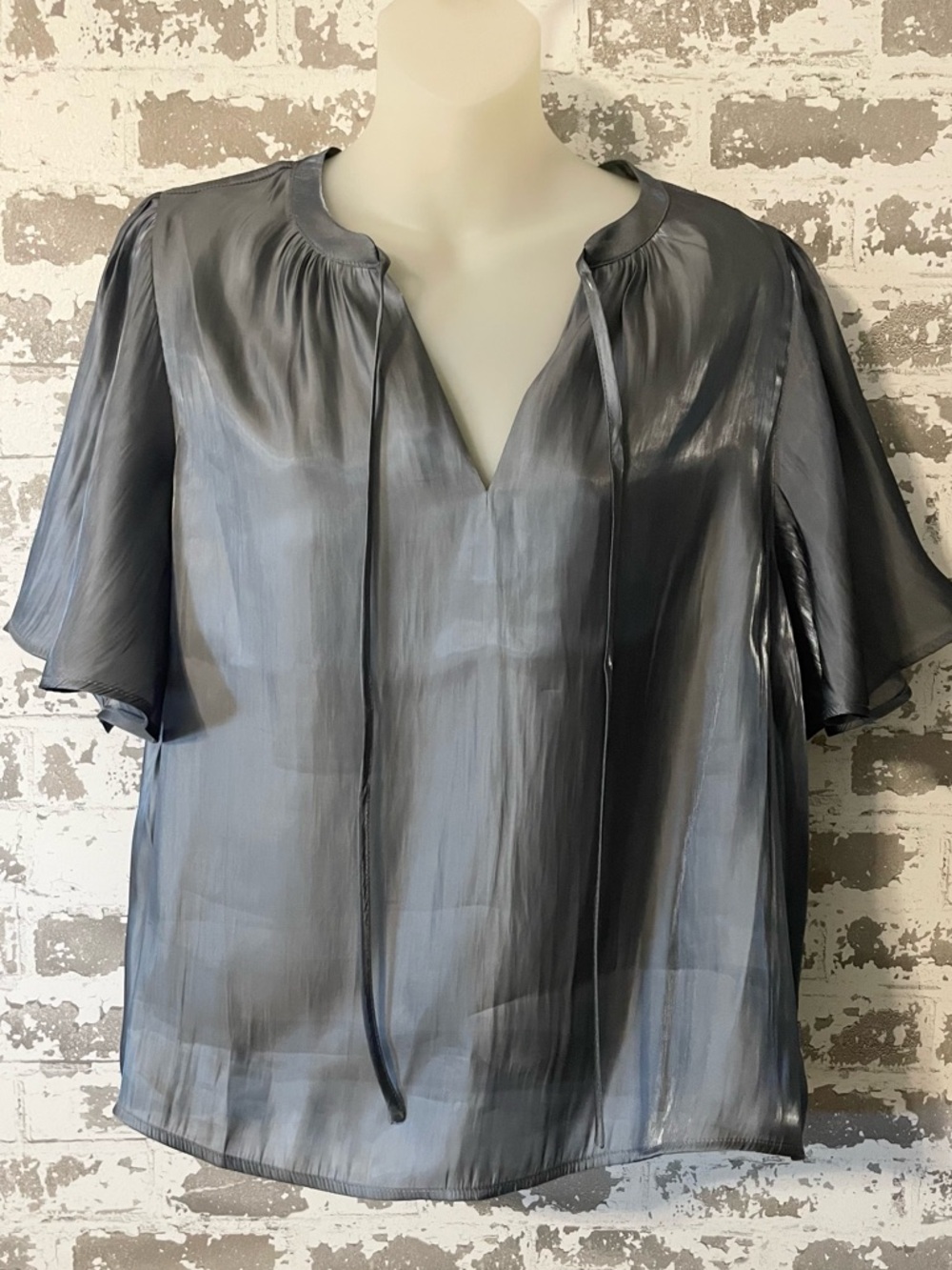 Melloday Metallic Gray Sheer Tie Neck Blouse XL Flutter Sleeve Top - Picture 3 of 9